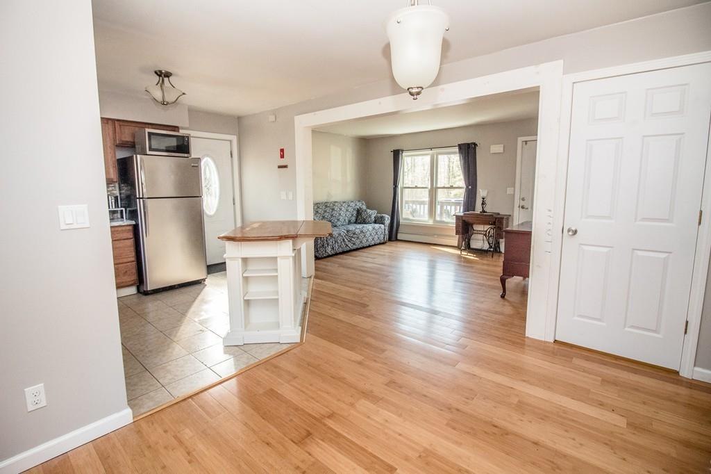 379 Bemis Road Warren, MA 01585 - Photo 3 of 22