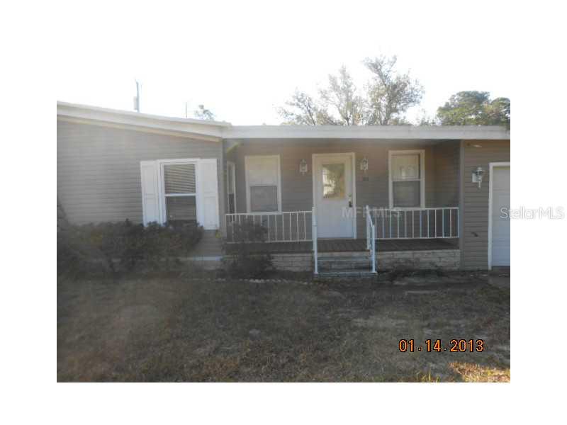 8610 Mutiny Point Leesburg, FL 34788 - Photo 1 of 1 Exterior Front