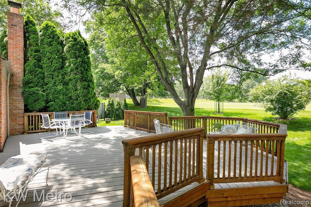 828 Ten Point Drive Rochester Hills, MI 48309 - Photo 36 of 56