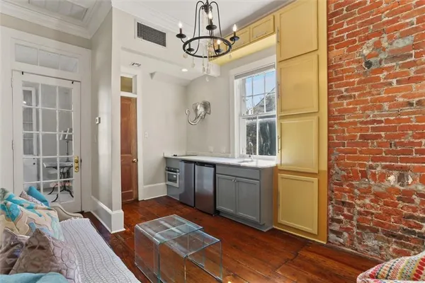 $209,000 | 1418 Chartres Street, Unit C, New Orleans, LA 70116