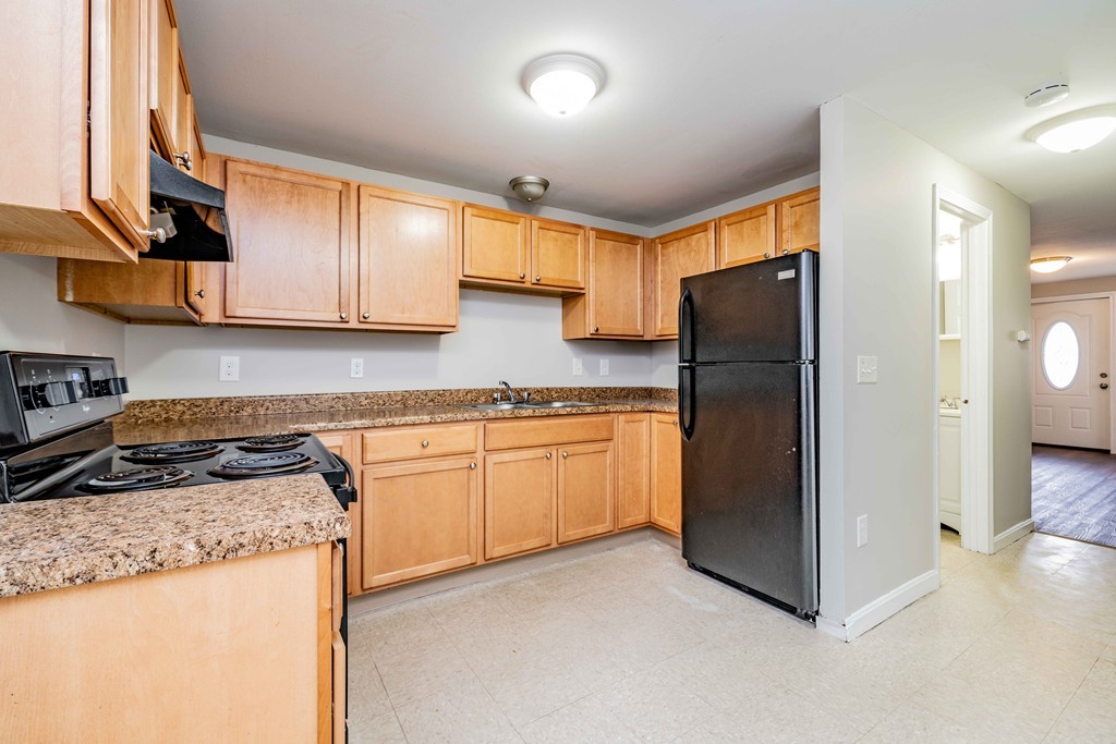 51-53 James Street Springfield, MA 01105 - Photo 11 of 25