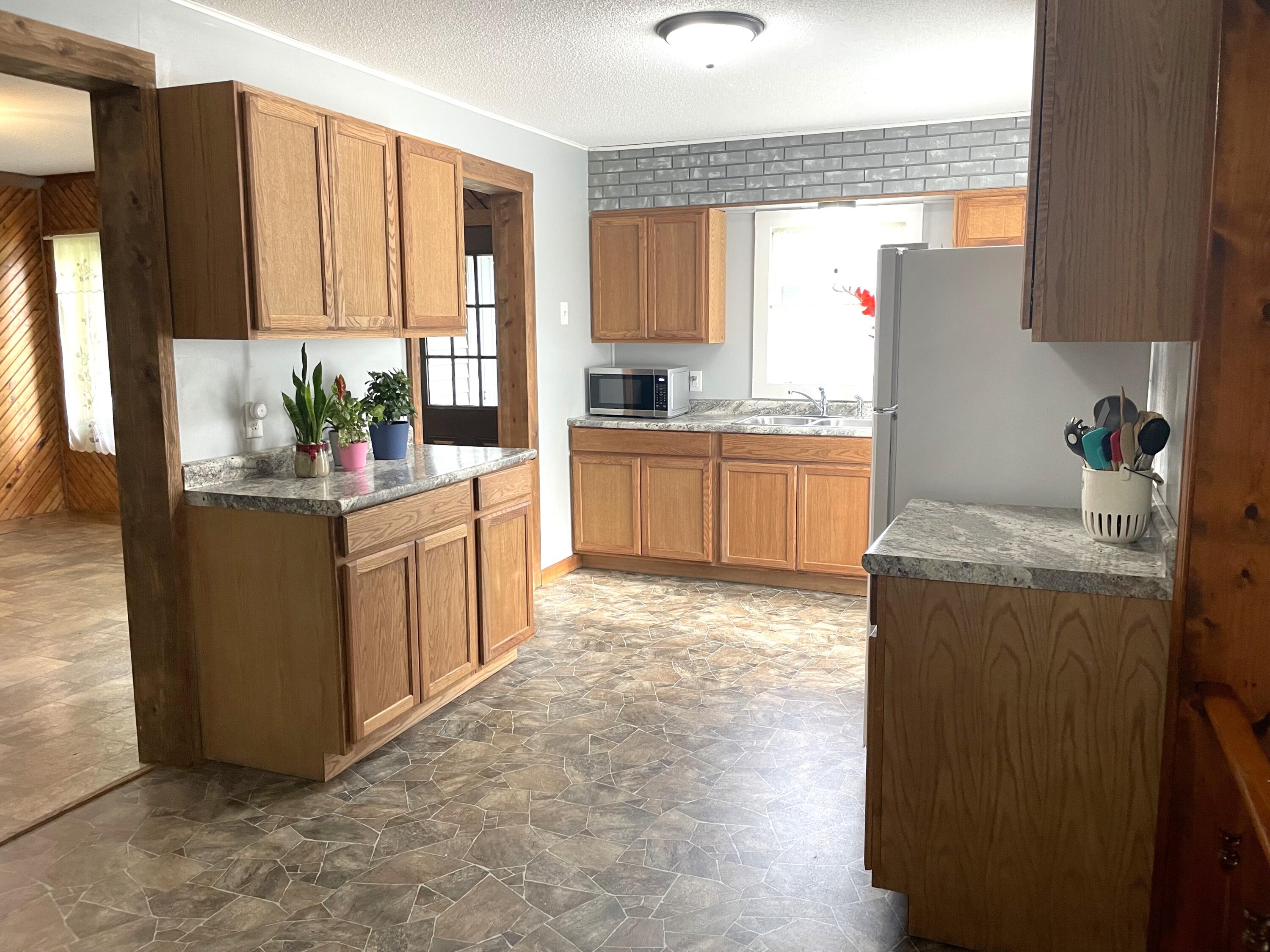 431 Riverside Drive Watervliet, MI 49098 - Photo 8 of 31 Kitchen 3
