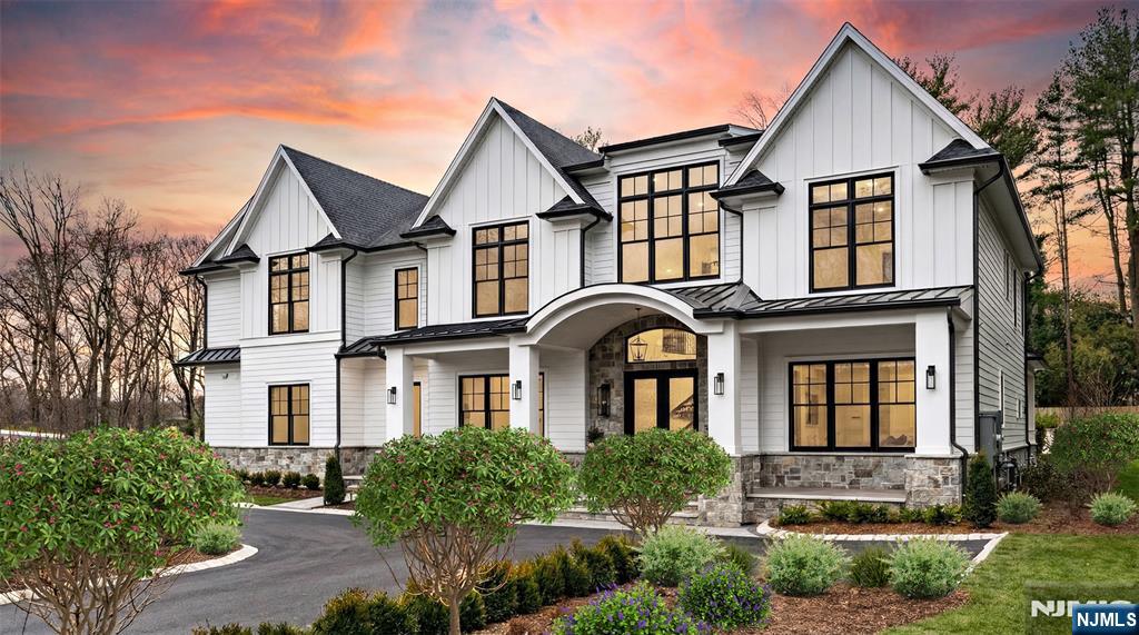 12 Echo Ridge Road Upper Saddle River, NJ 07458 - Photo 2 of 49