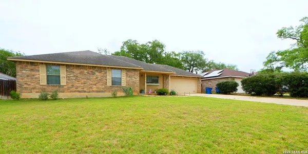 $306,000 | 324 Bunker Hill, Pleasanton, TX 78064