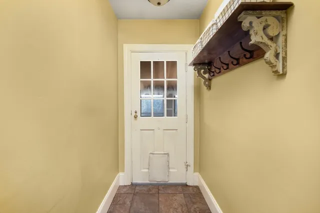 view of small space with wooden floor