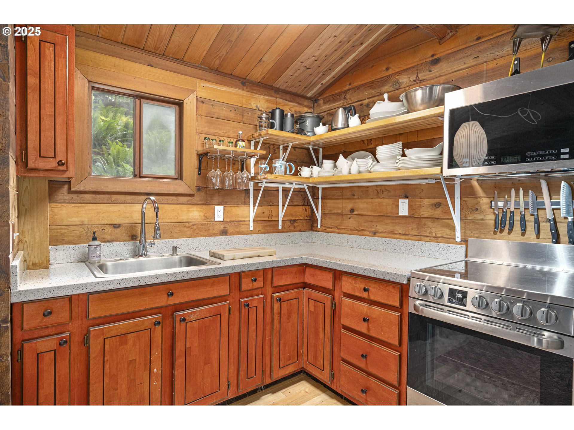 10251 Ridgeview Terrace Birkenfeld, OR 97016 - Photo 14 of 44 Gallery Image 14