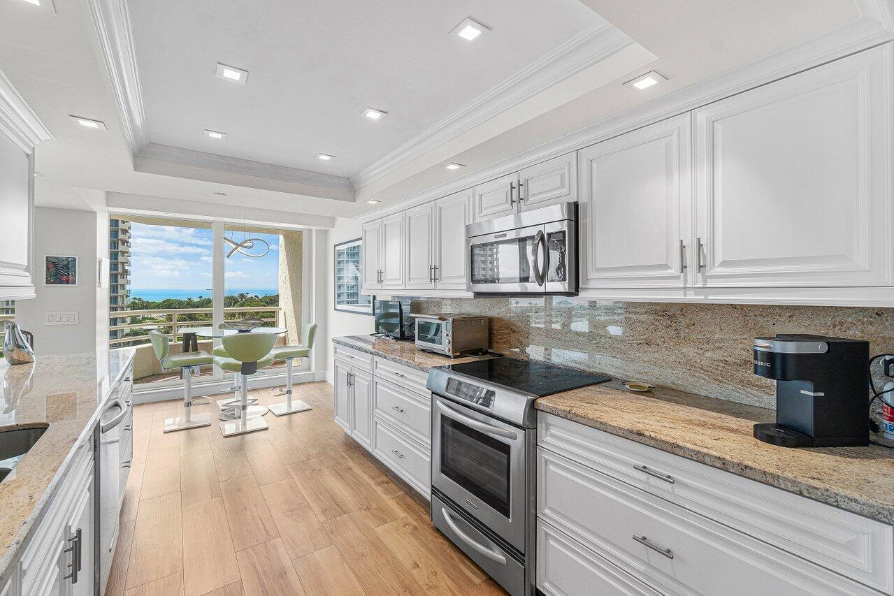 4201 North Ocean Boulevard, Unit 601 Boca Raton, FL 33431 - Photo 19 of 72 KITCHEN