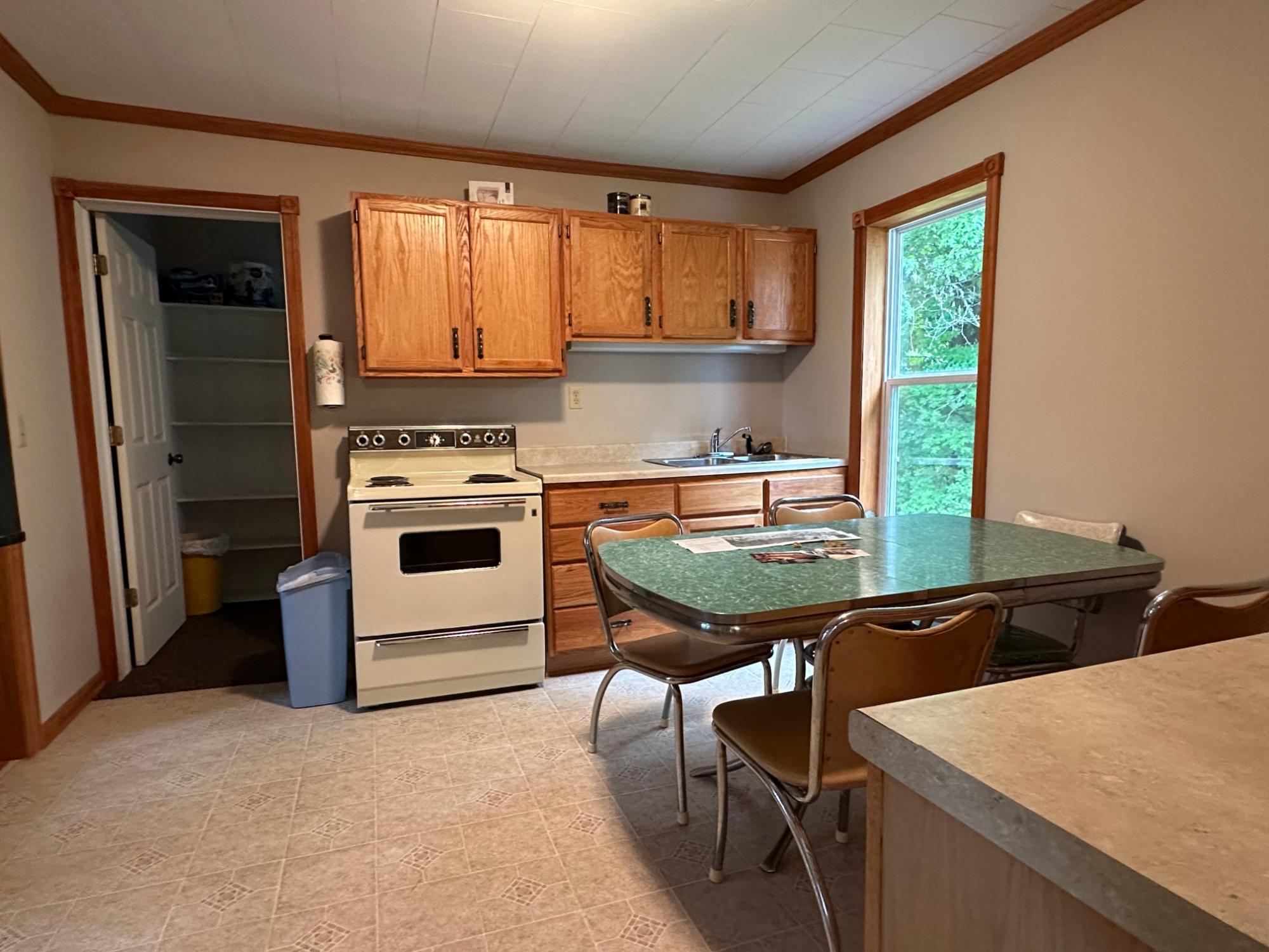 506 Cary Road Hurley, WI 54534 - Photo 9 of 40 Gallery Image 9