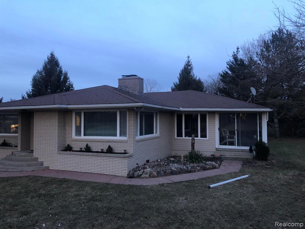 12423 Odell Road Linden, MI 48451 - Photo 11 of 51