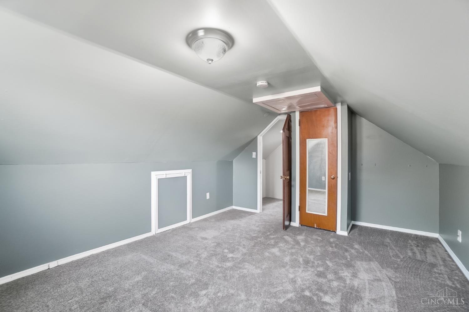 5450 Lawrence Road Cincinnati, OH 45248 - Photo 32 of 51