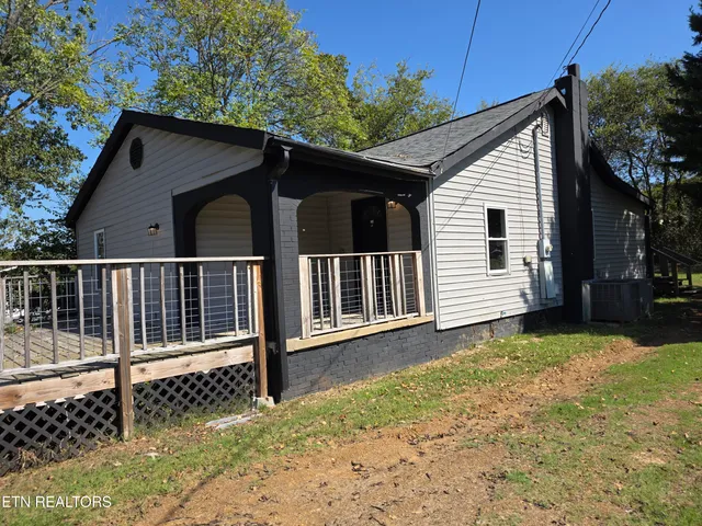 $219,900 | 218 Burns Street, Alcoa, TN 37701