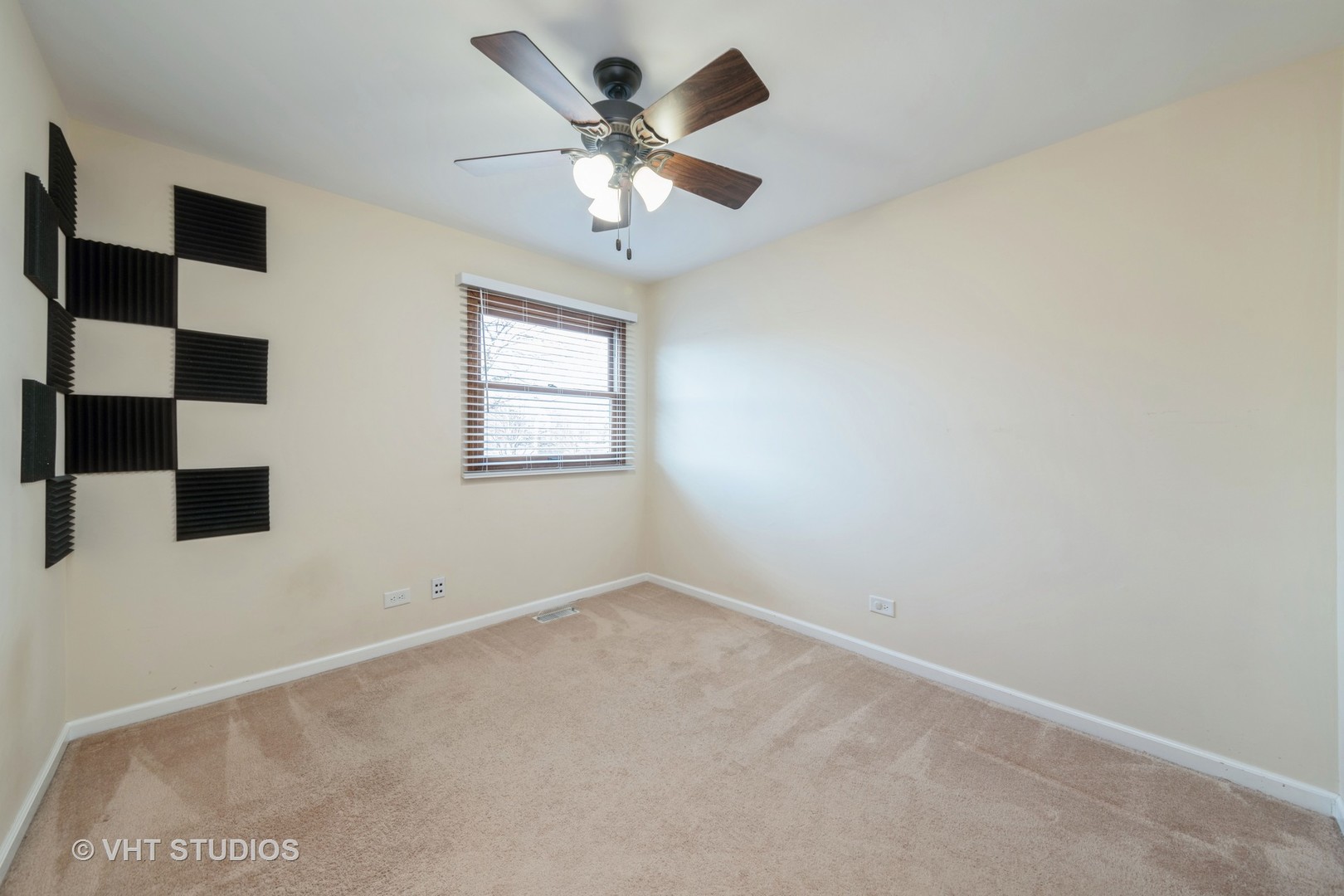 1201 Pinetree Lane Bartlett, IL 60103 - Photo 14 of 20