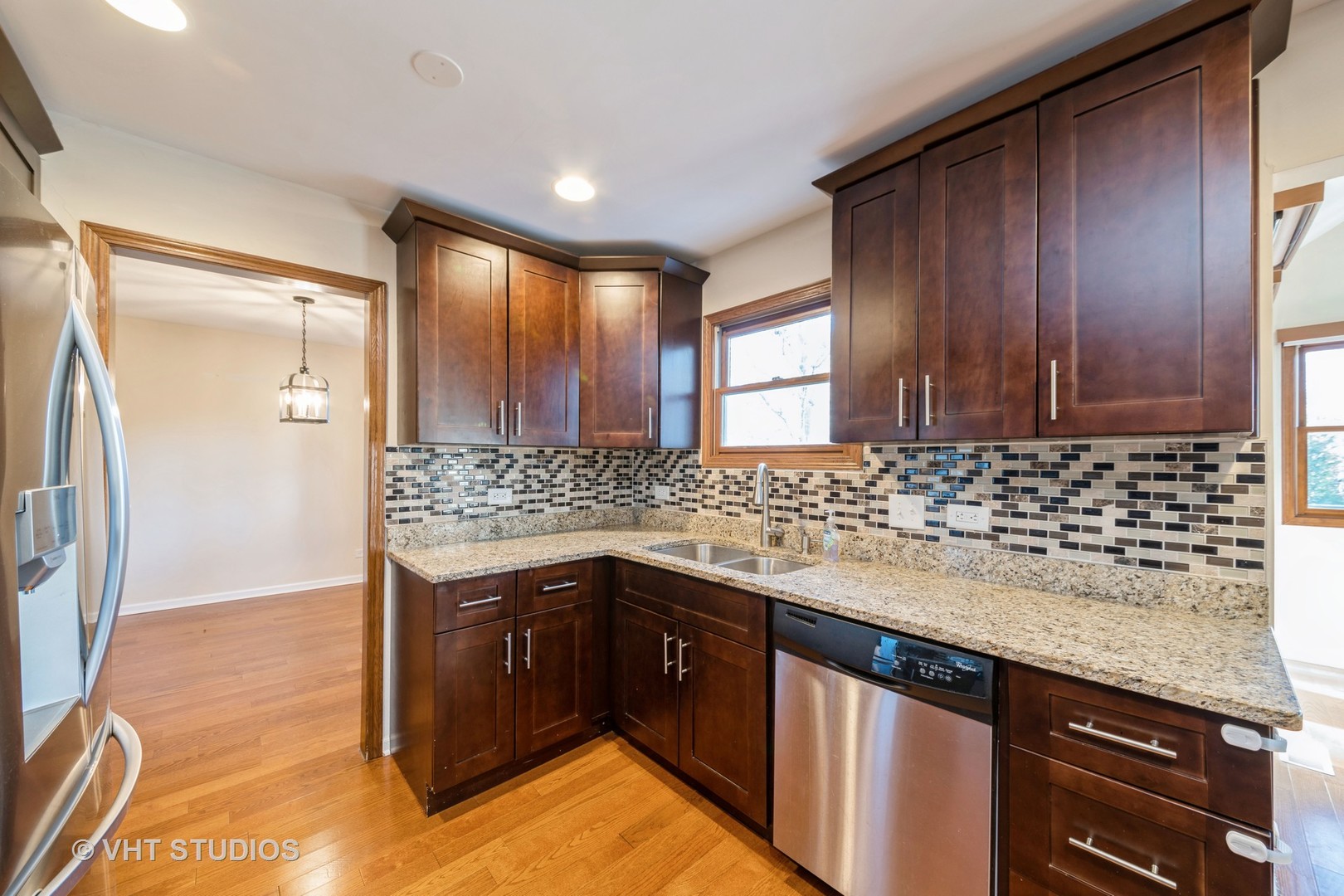 1201 Pinetree Lane Bartlett, IL 60103 - Photo 6 of 20