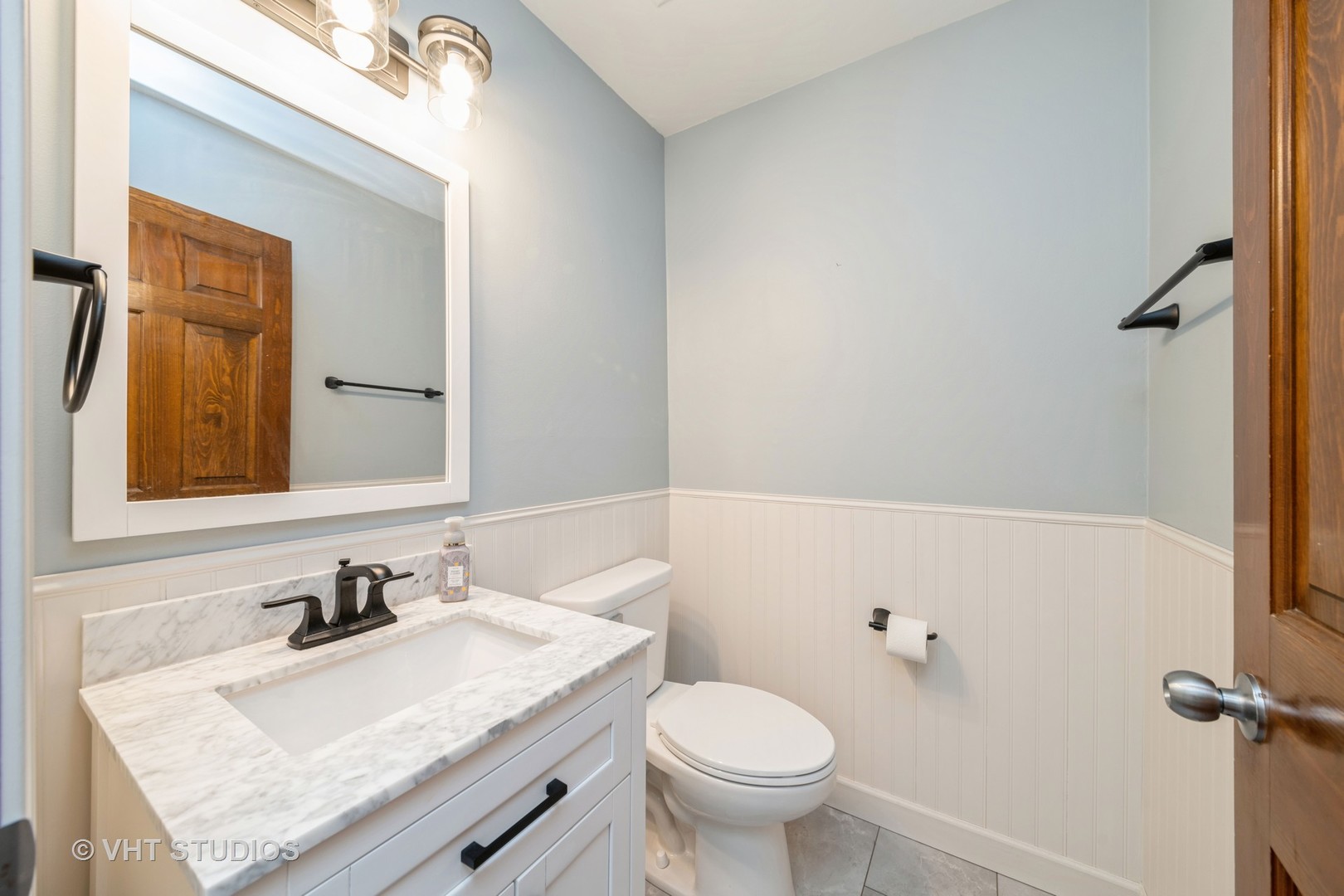 1201 Pinetree Lane Bartlett, IL 60103 - Photo 10 of 20