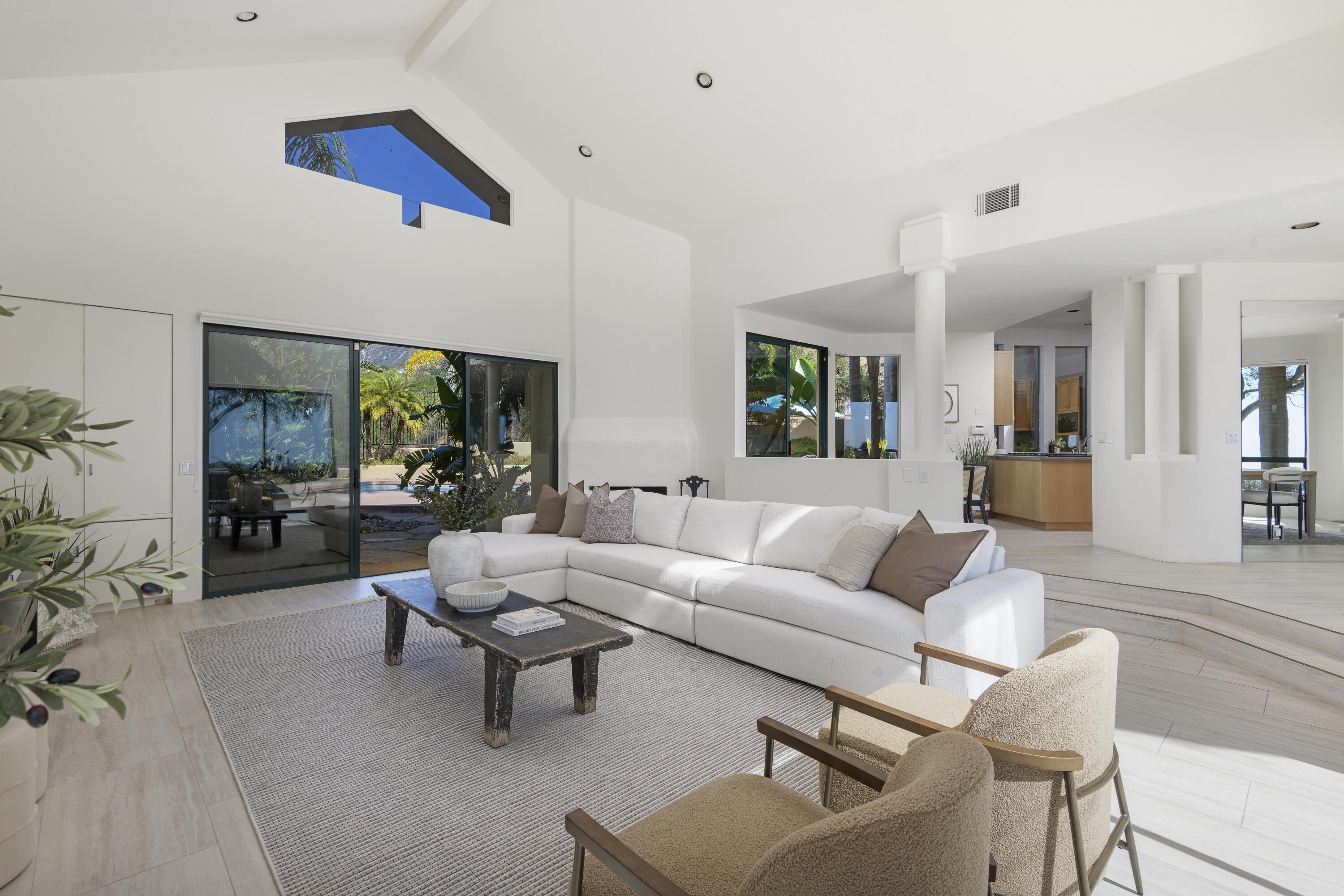 2891 Hidden Valley Lane Montecito, CA 93108 - Photo 14 of 43 Family Room I