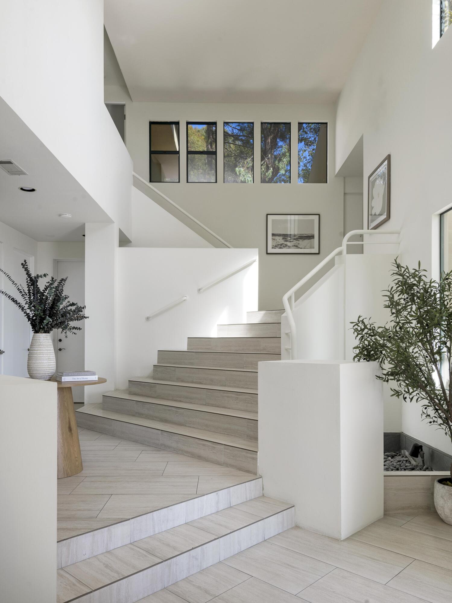 2891 Hidden Valley Lane Montecito, CA 93108 - Photo 22 of 43 Staircase