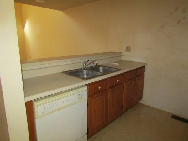 $220,000 | 14 Balmoral Drive, Stratham, NH 03885