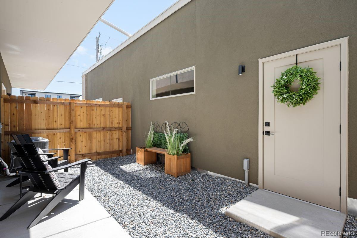3921 Upham Street Wheat Ridge, CO 80033 - Photo 5 of 32