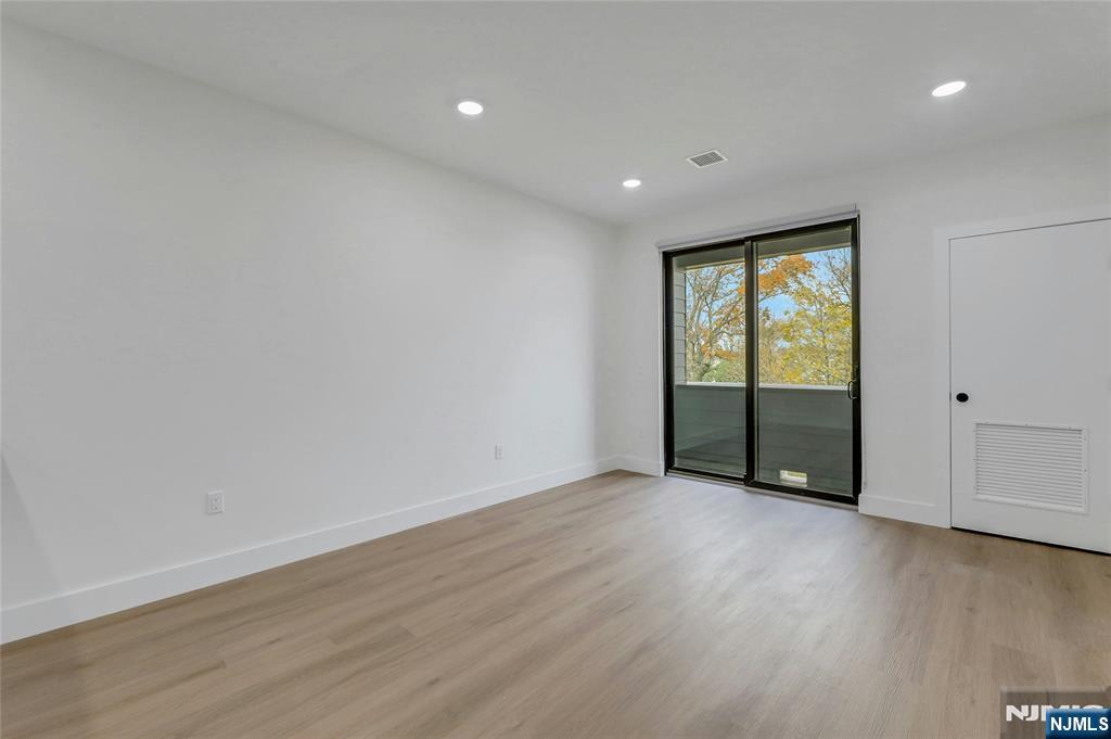 255 Ridge Road, Unit 307 Lyndhurst, NJ 07071 - Photo 9 of 23