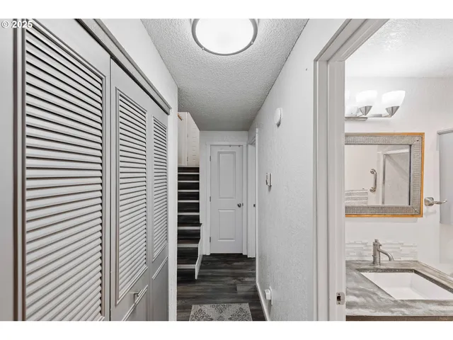 $235,000 | 43605 Highway 38, Unit 17, Reedsport, OR 97467