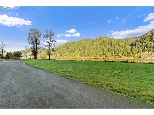 $235,000 | 43605 Highway 38, Unit 17, Reedsport, OR 97467