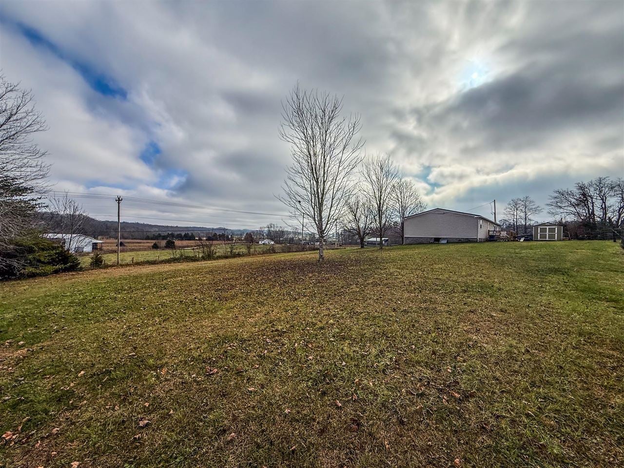 4615 Tompkinsville Road Edmonton, KY 42129 - Photo 17 of 20 Gallery Image 17