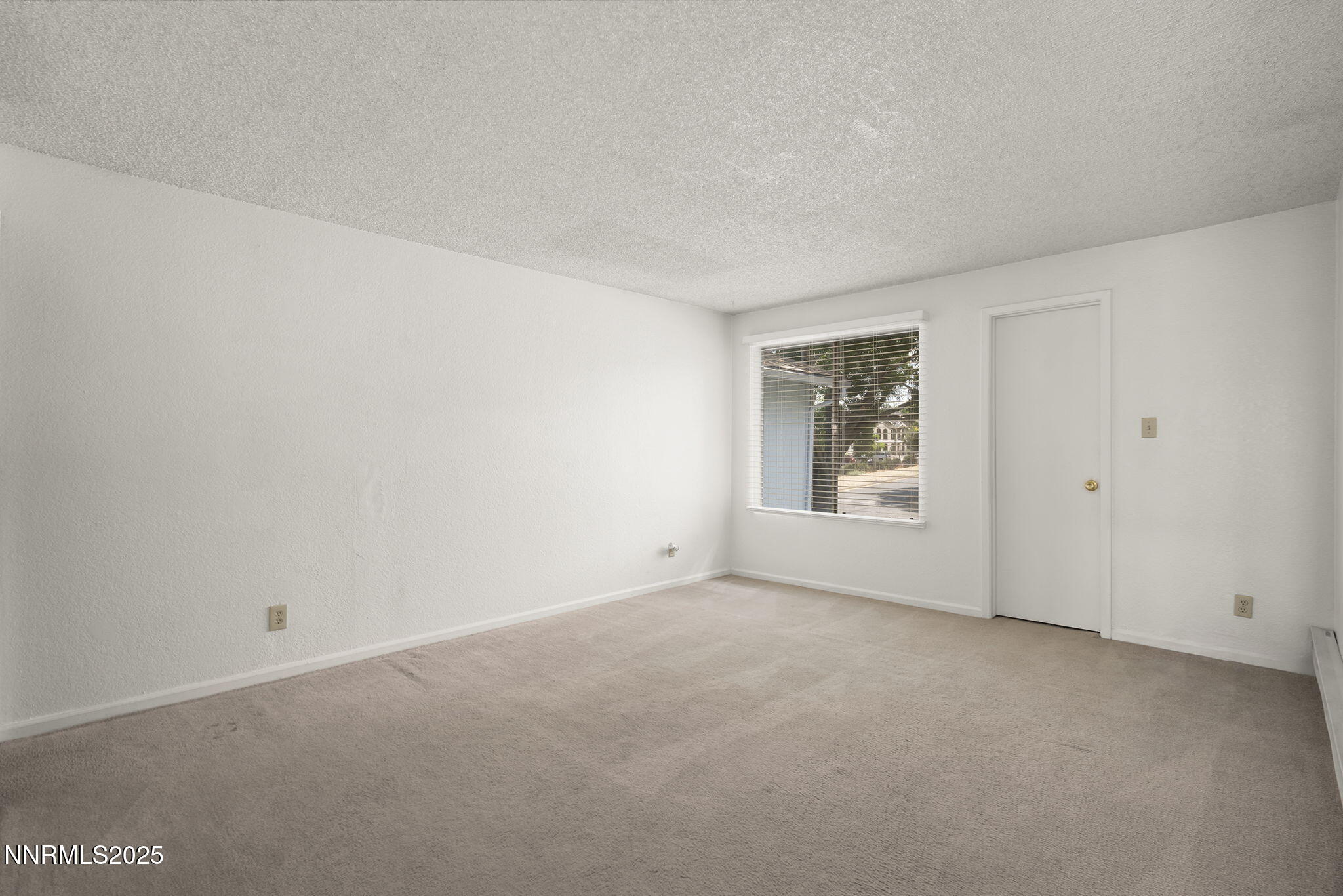 3948 Clear Acre Lane, Unit 262 Reno, NV 89512 - Photo 10 of 22 12-web-or-mls-_DSC0884