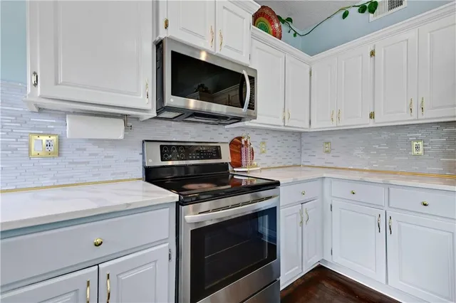 $485,000 | 22115 West 51st Terrace, Shawnee, KS 66226