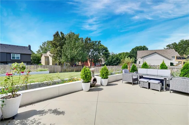 $485,000 | 22115 West 51st Terrace, Shawnee, KS 66226