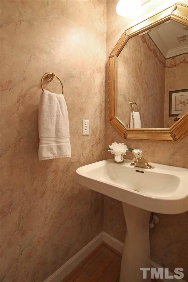 8501 Wheeling Drive Raleigh, NC 27615 - Photo 19 of 25