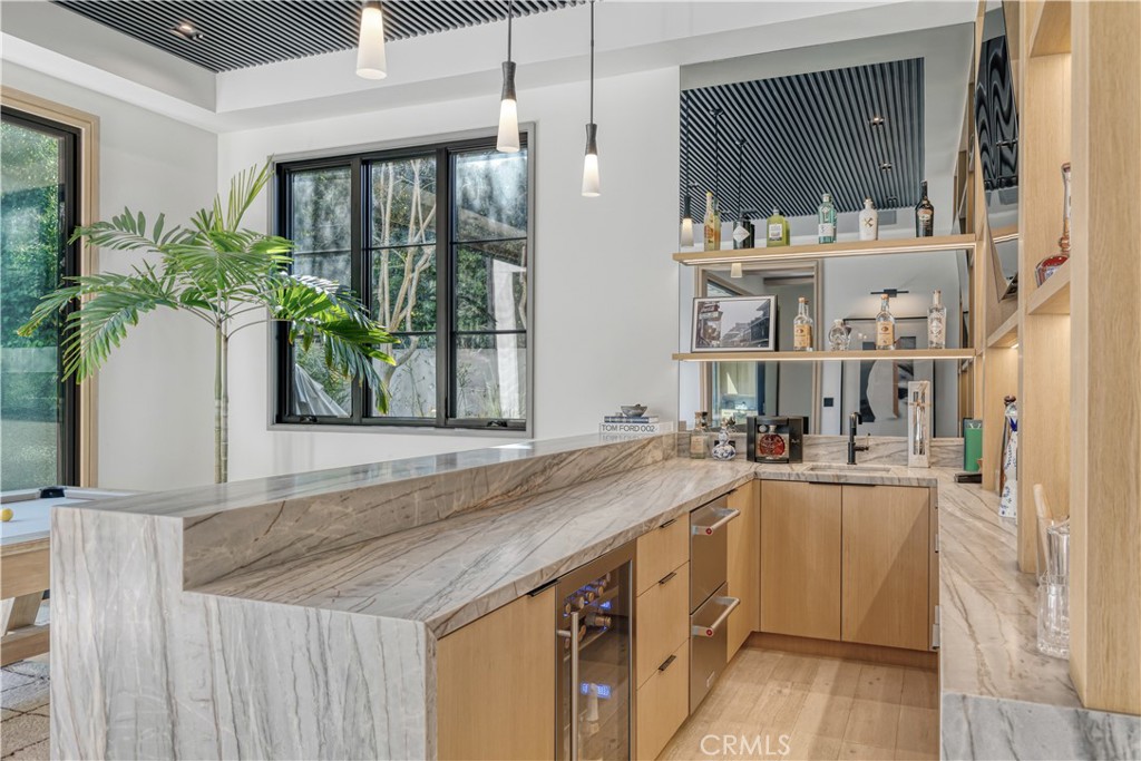 4050 Contera Road Encino, CA 91436 - Photo 13 of 60