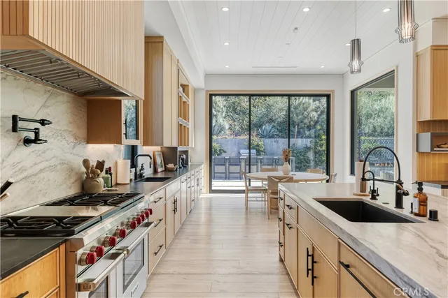 $6,699,999 | 4050 Contera Road, Encino, CA 91436