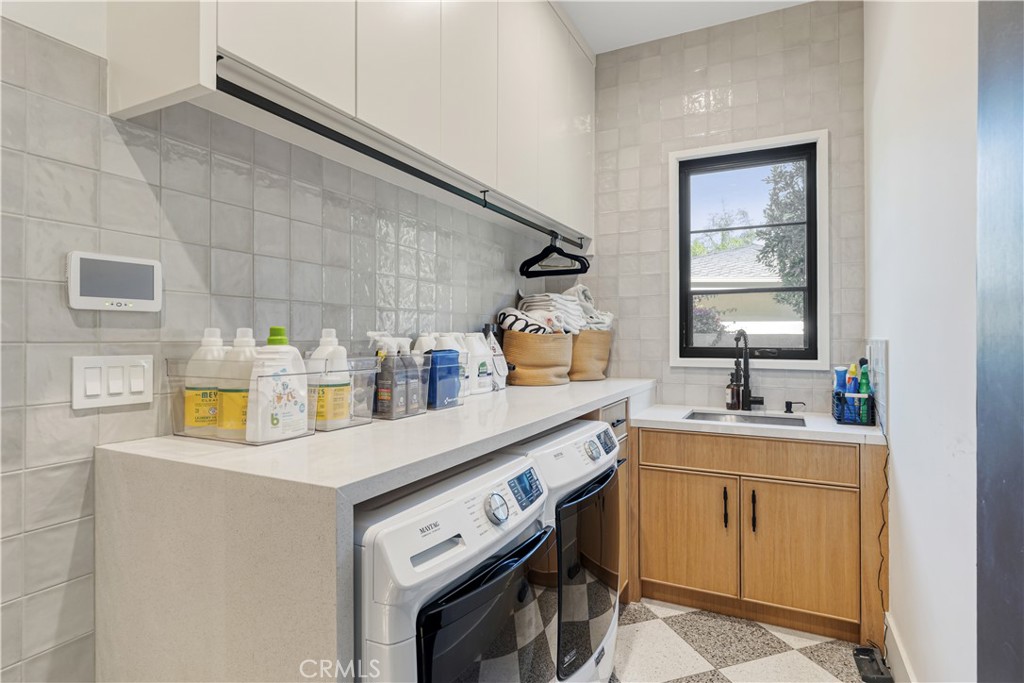 4050 Contera Road Encino, CA 91436 - Photo 40 of 60