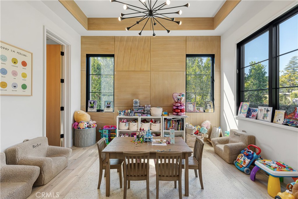 4050 Contera Road Encino, CA 91436 - Photo 43 of 60