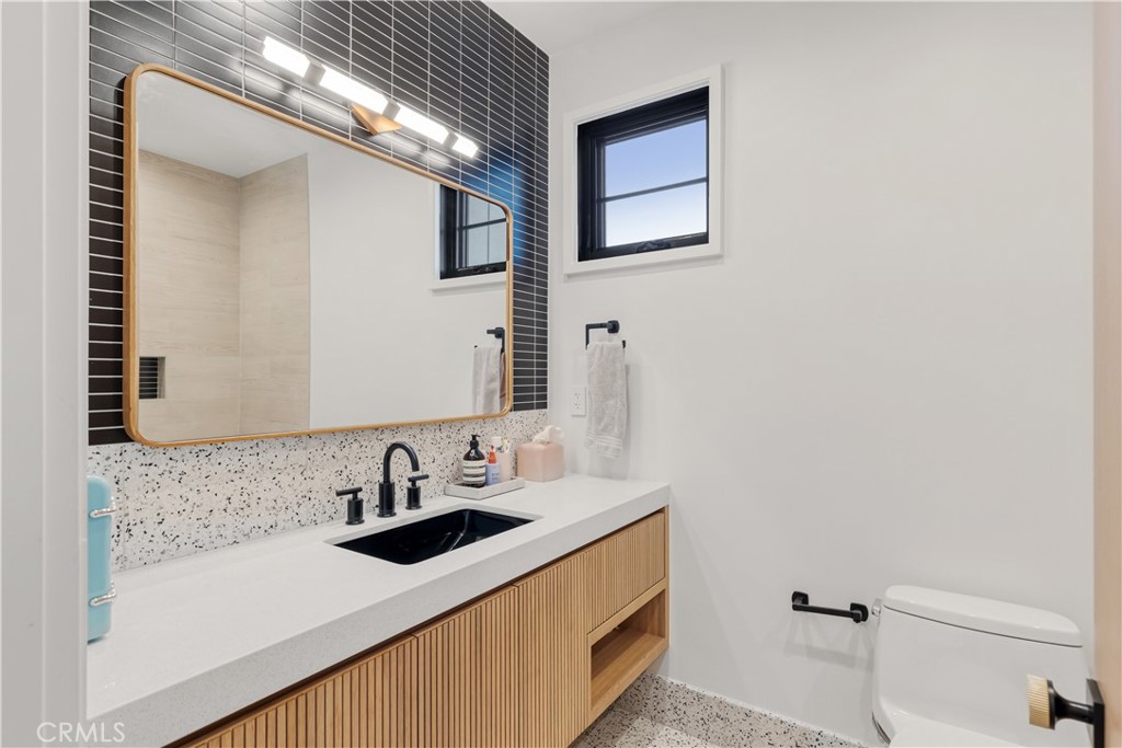 4050 Contera Road Encino, CA 91436 - Photo 44 of 60