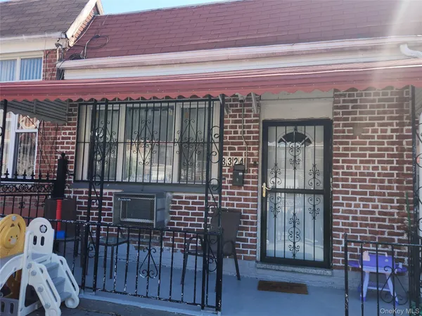 $655,000 | 3324 Gunther Avenue | Baychester