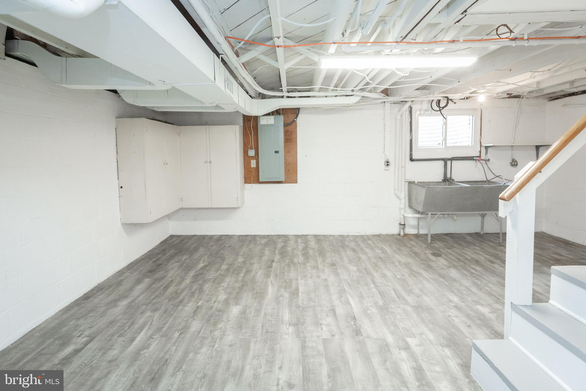 2016 Lansdowne Way Silver Spring, MD 20910 - Photo 17 of 23 a view of small space