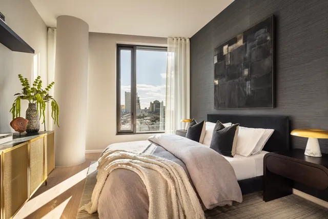 $1,650,000 | 30 Front Street, Unit 18D | DUMBO