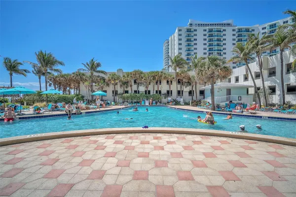$5,000 | 3801 South Ocean Drive, Unit 2W, Hollywood, FL 33019