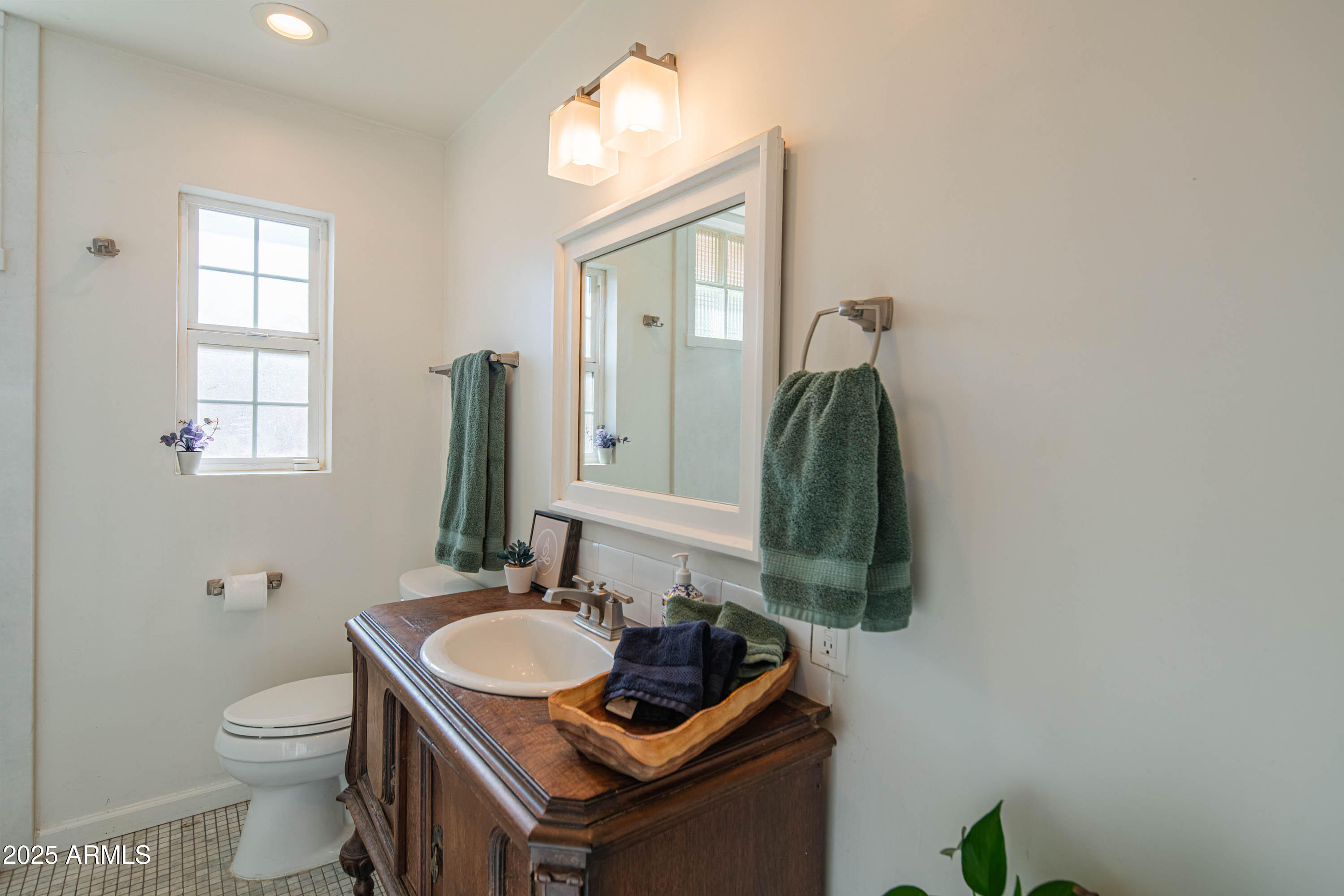 1909 East Bethany Home Road Phoenix, AZ 85016 - Photo 39 of 71 craigrootimaging_ebh-69