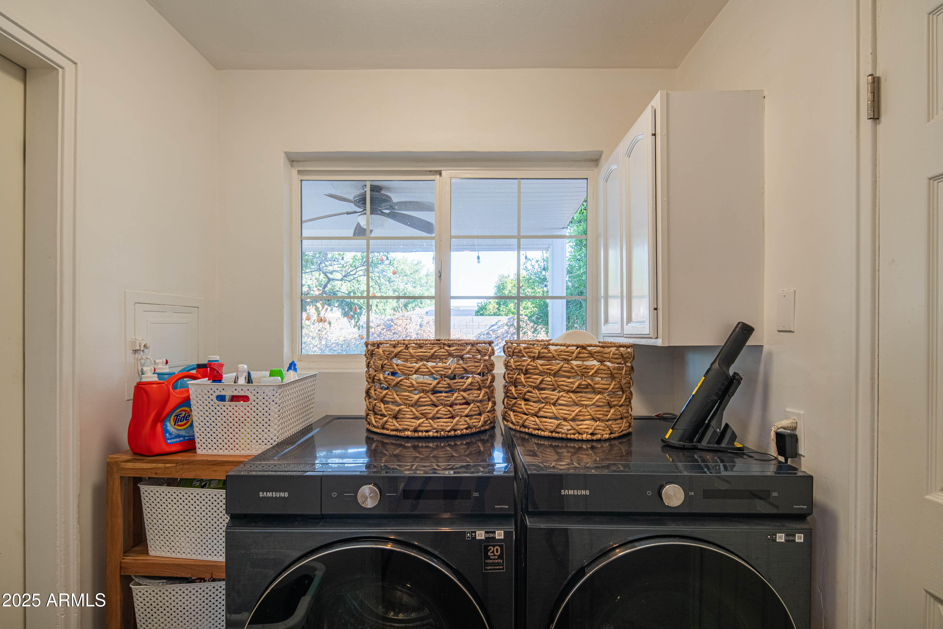 1909 East Bethany Home Road Phoenix, AZ 85016 - Photo 43 of 71 a view of utility room