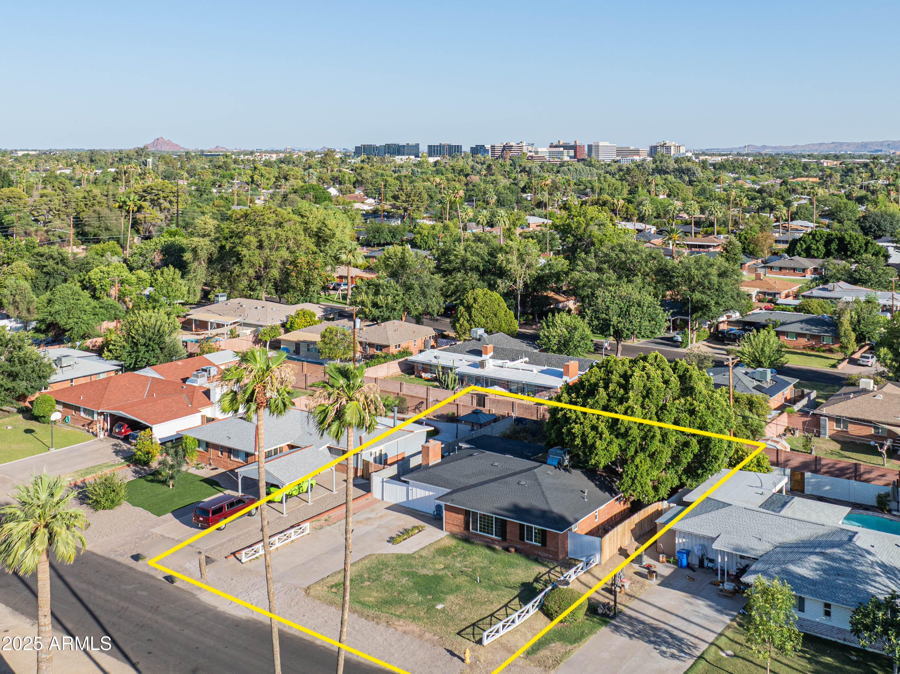 1909 East Bethany Home Road Phoenix, AZ 85016 - Photo 66 of 71 an aerial view of multiple house