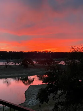 $5,200 | 2217 Sea Biscuit Cove, Unit 105, Spicewood, TX 78669