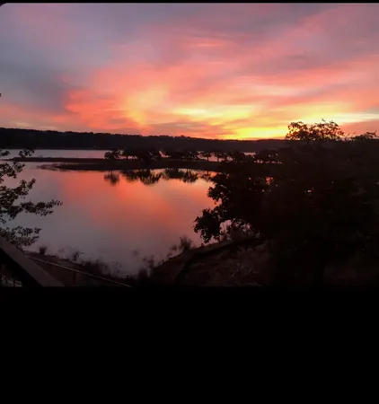 $4,900 | 2217 Sea Biscuit Cove, Unit 105, Spicewood, TX 78669