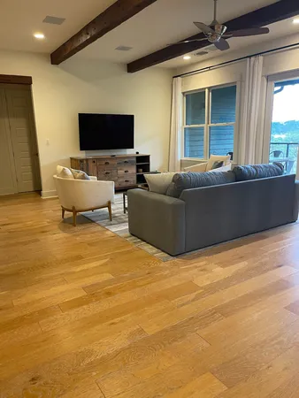 $4,900 | 2217 Sea Biscuit Cove, Unit 105, Spicewood, TX 78669