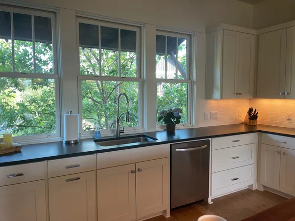 $5,200 | 2217 Sea Biscuit Cove, Unit 105, Spicewood, TX 78669