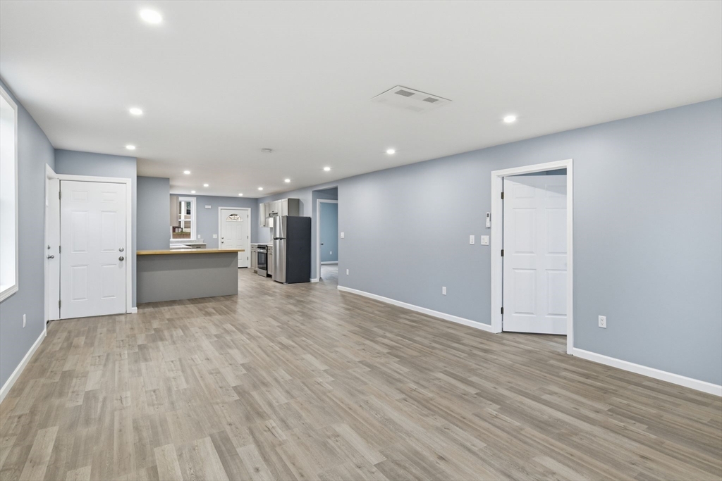25 Bourne Street Three Rivers, MA 01080 - Photo 11 of 41