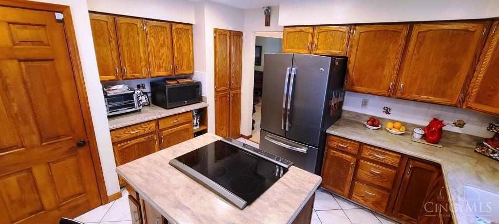 6201 Werk Road Cincinnati, OH 45248 - Photo 7 of 31 Gallery Image 7