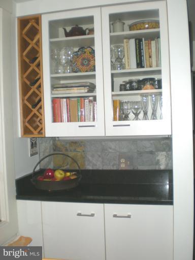 301 Cedarcroft Road Baltimore, MD 21212 - Photo 14 of 28 Kitchen