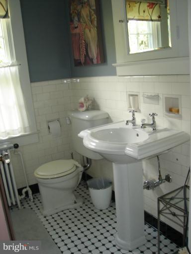 301 Cedarcroft Road Baltimore, MD 21212 - Photo 20 of 28 Bath